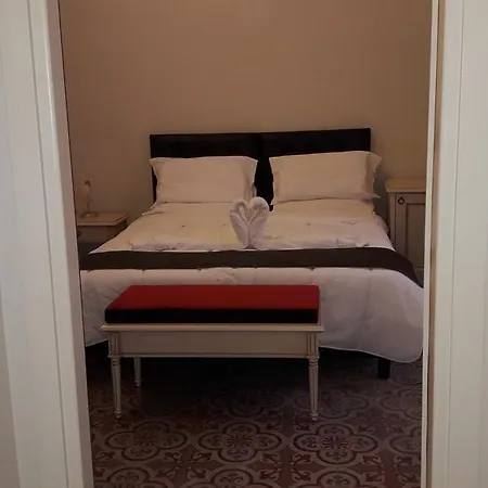 Alexander House Pensión Catania